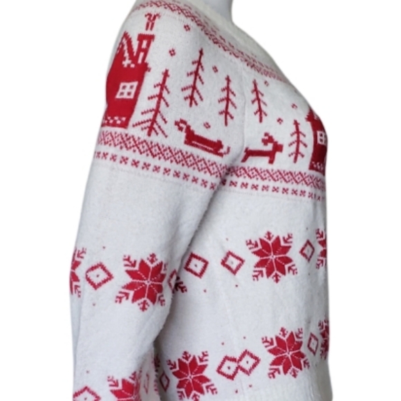 Vintage Cupcakes Cozy Red and White Winter, Holiday Sweater Women's Size S. - Picture 7 of 14